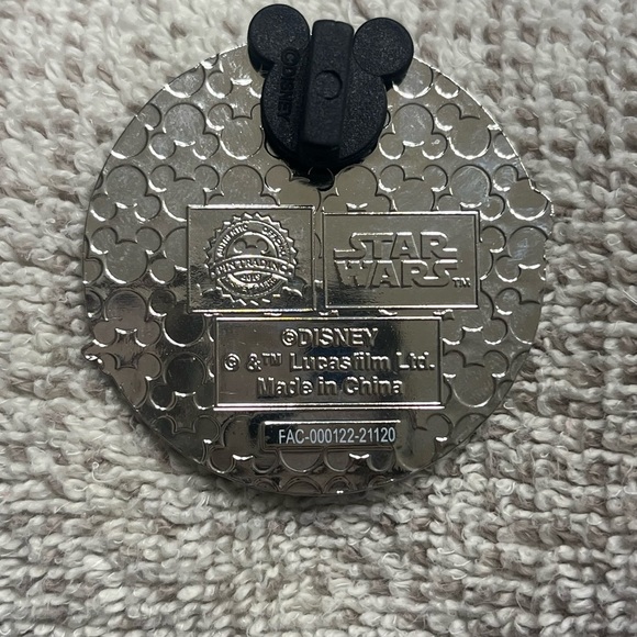 Blue and Silver Star Wars Pin - Picture 2 of 2